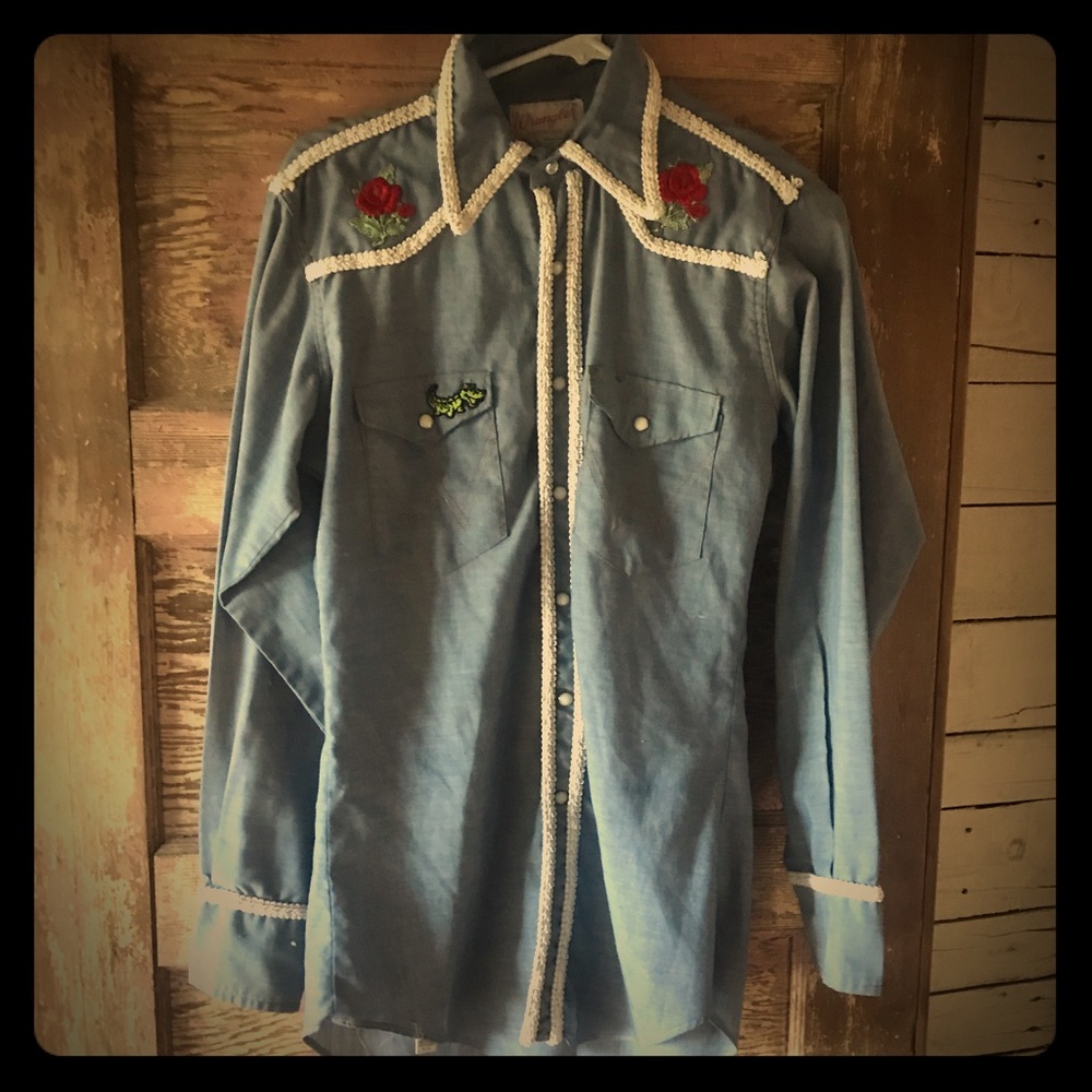 Vintage wrangler snap button long sleeve